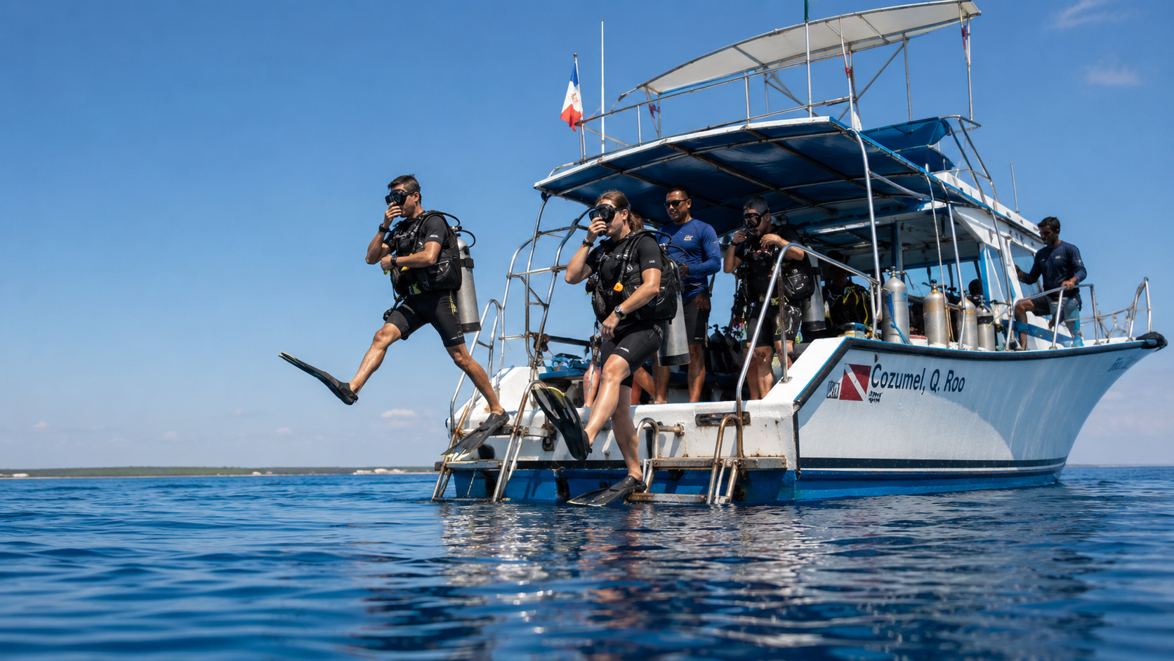 Cozumel dive boat used for scuba diving trips