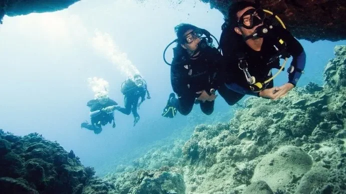 PADI Cavern Diver Specialty Course in Cozumel