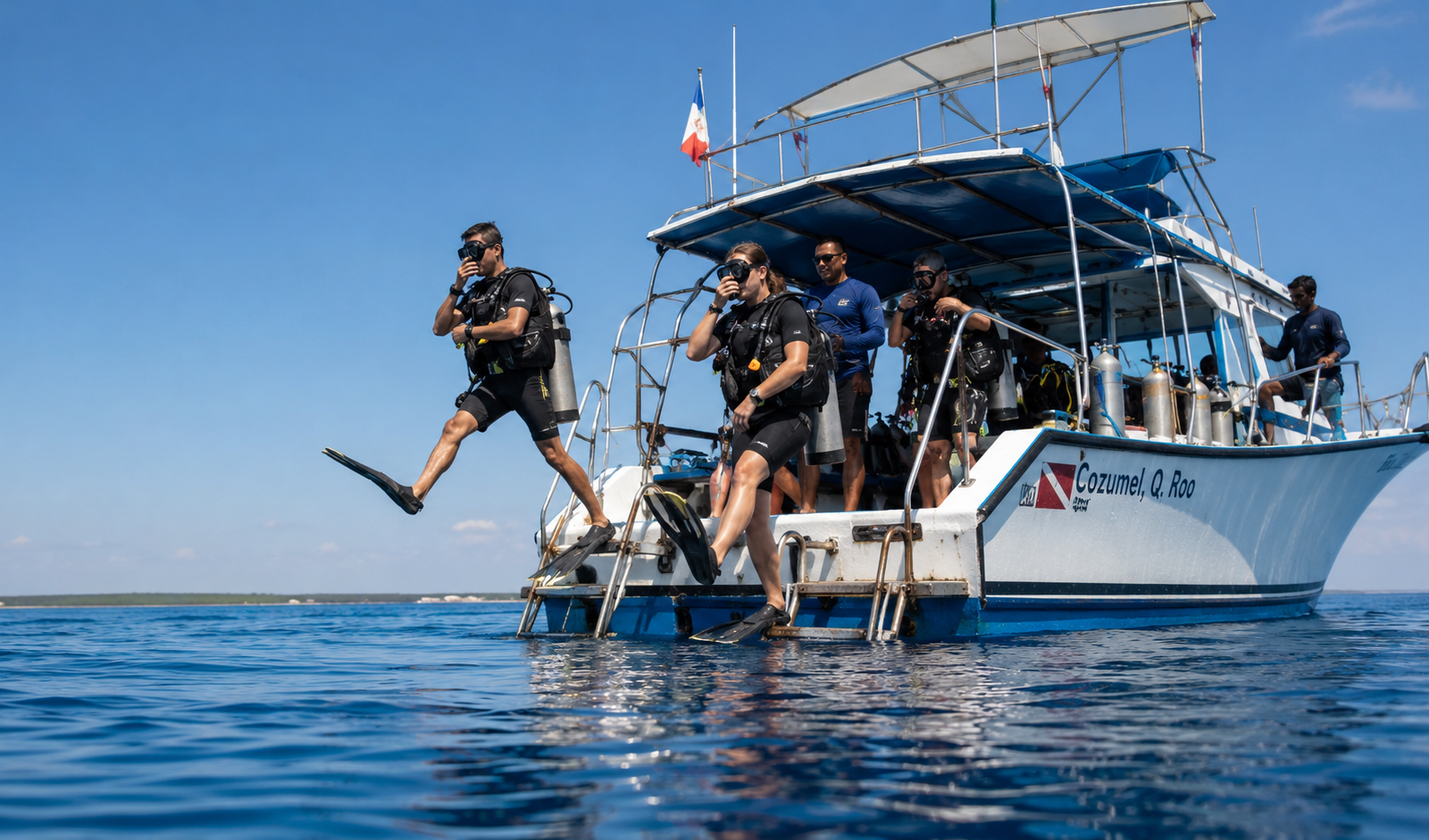 Cozumel dive boat used for scuba diving trips